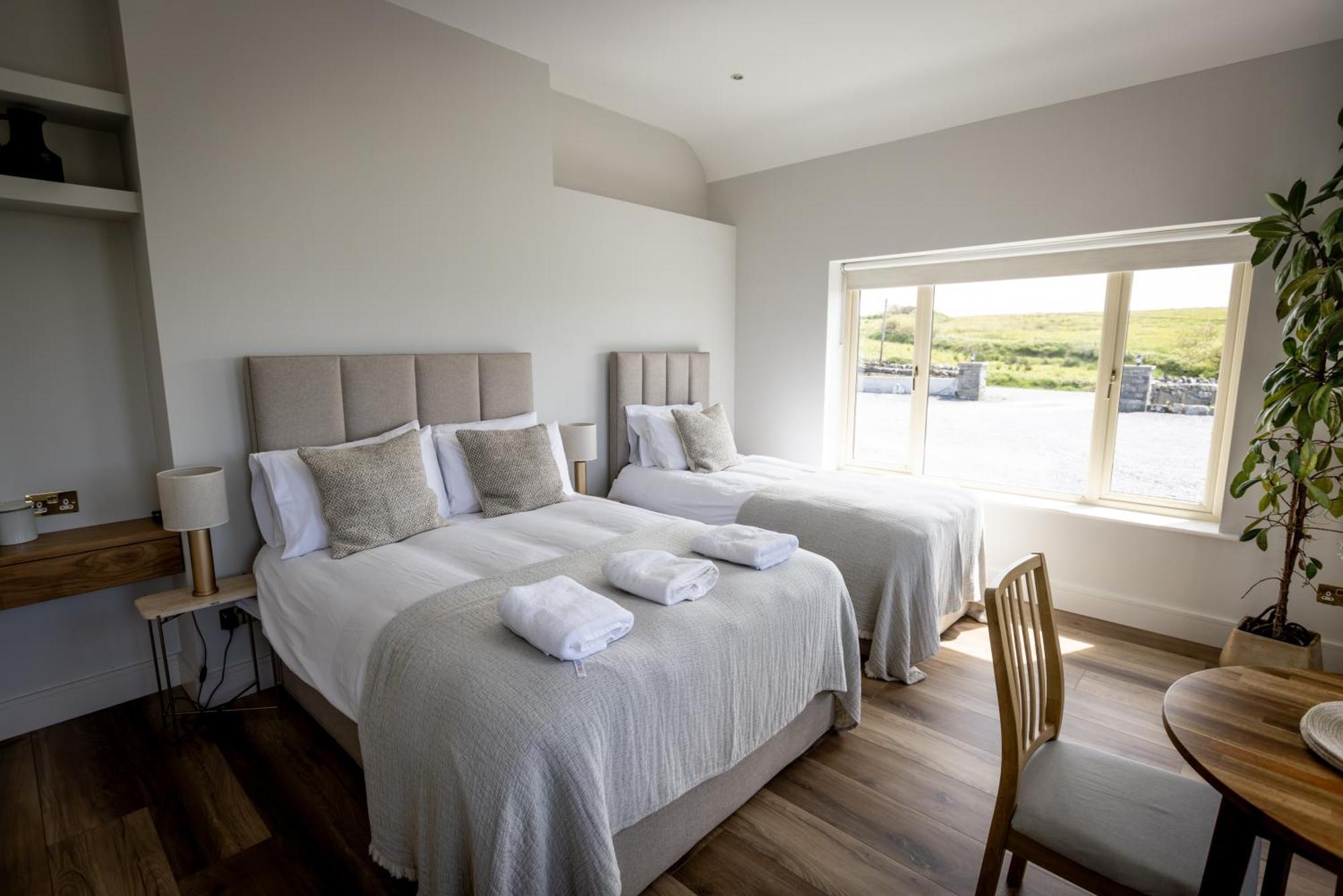Coastal View House Hotell Doolin Exteriör bild